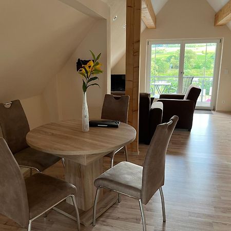 Mosel Ferienwohnung อือร์ซิก ภายนอก รูปภาพ